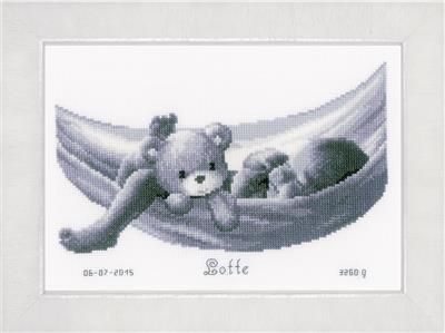 Baby in hangmat 